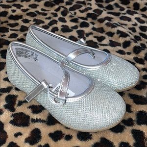 NWT silver toddler dress shoes